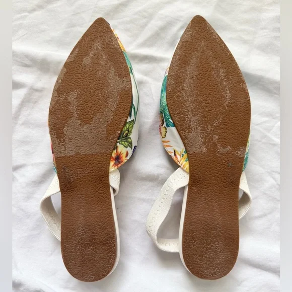 Lulus Mae White Floral Print Pointed-Toe Slingback Flats | Size 6 | Like New - Picture 13 of 13